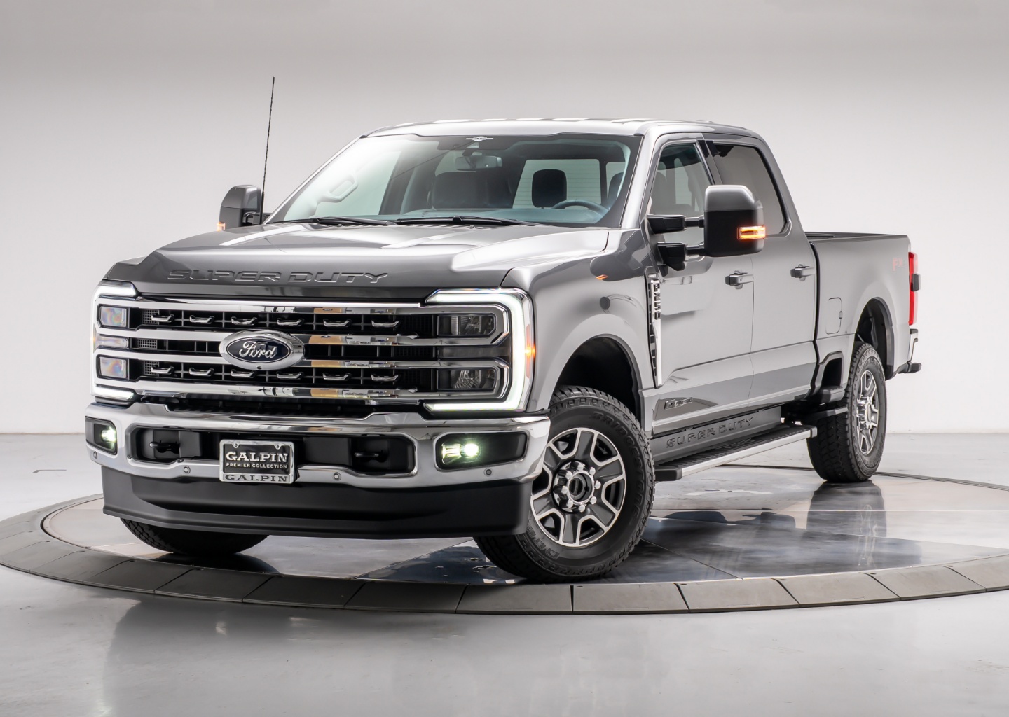 2023 Ford F-250 Lariat 4x4 Crew Cab 6-3/4' Box's photo