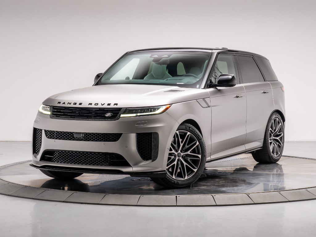 2026 Land Rover Range Rover Sport P635 SV