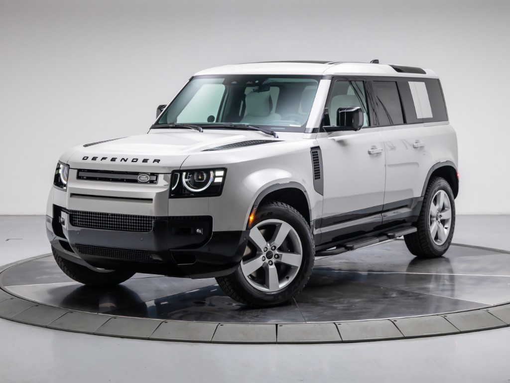 2026 Land Rover Defender P500 X-Dynamic SE