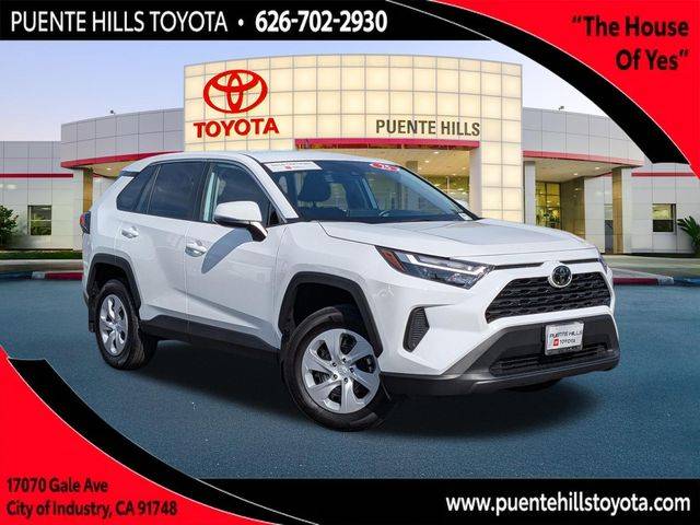 2025 Toyota RAV4 LE