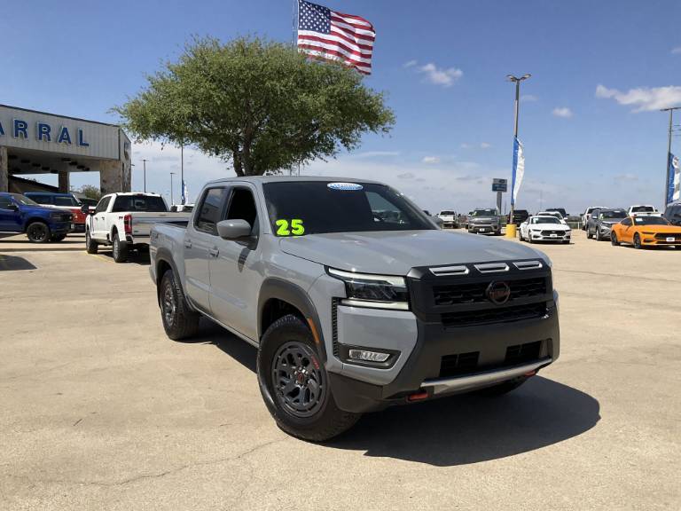 2025 Nissan Frontier PRO-X