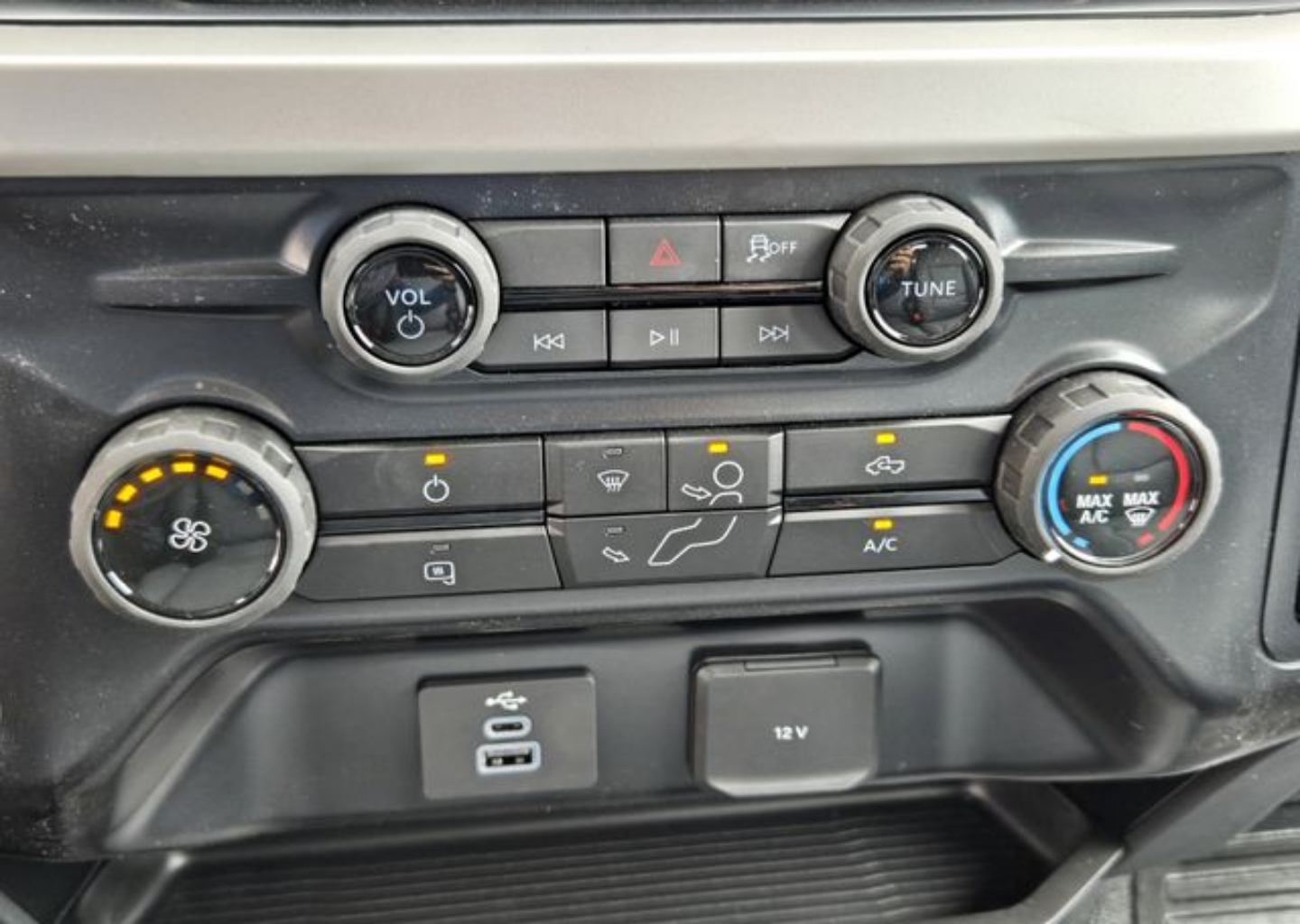 2025 Ford F-350 Super Duty XL - Photo 15