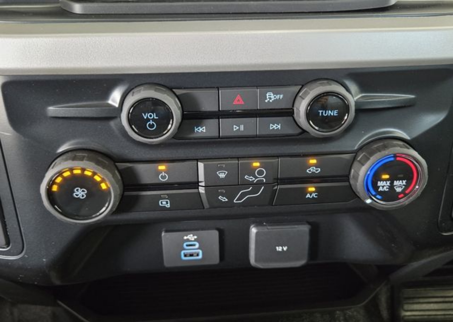 2025 Ford F-350 Super Duty XL - Photo 15