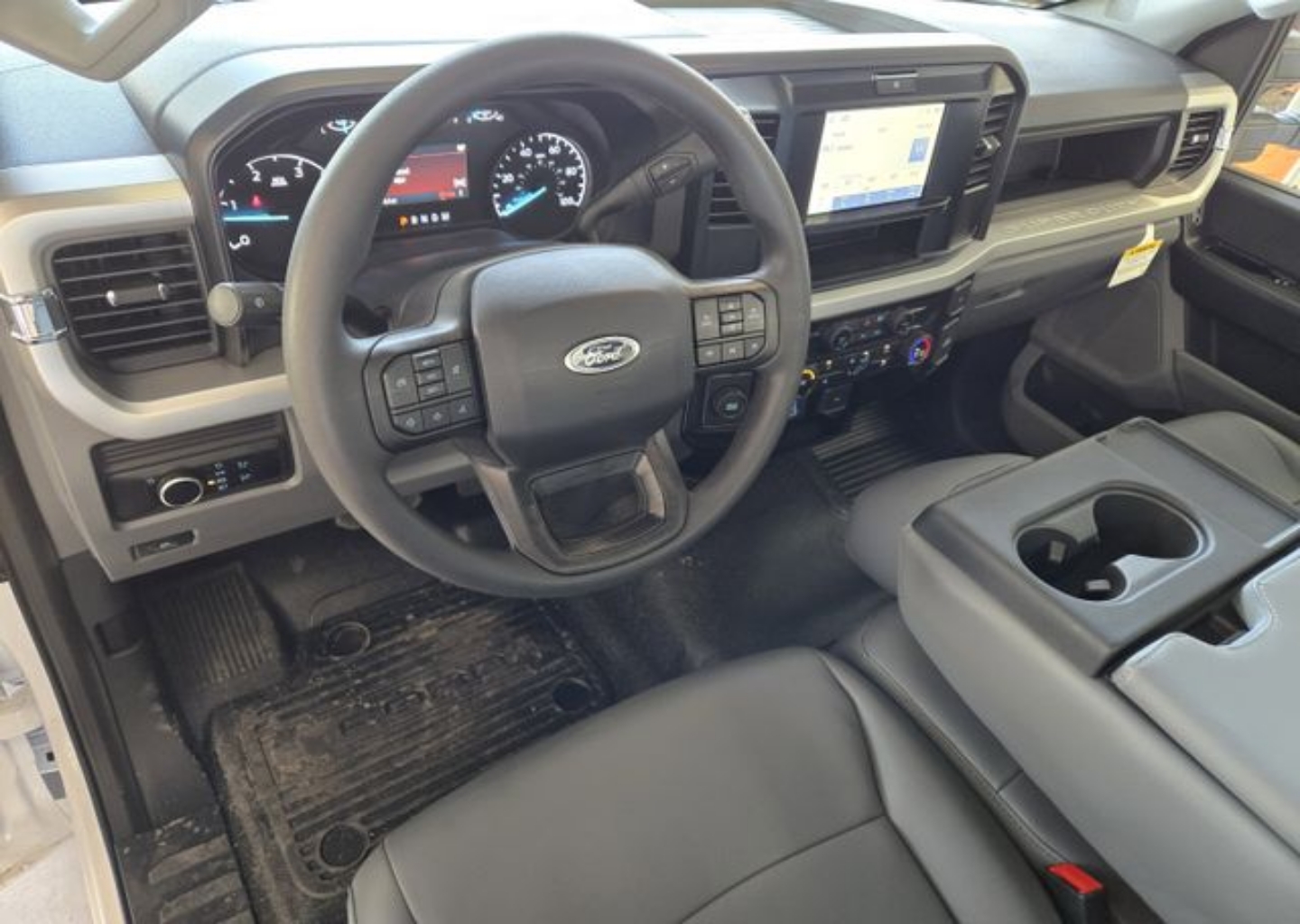 2025 Ford F-450 Super Duty Chassis Cab XL - Photo 21