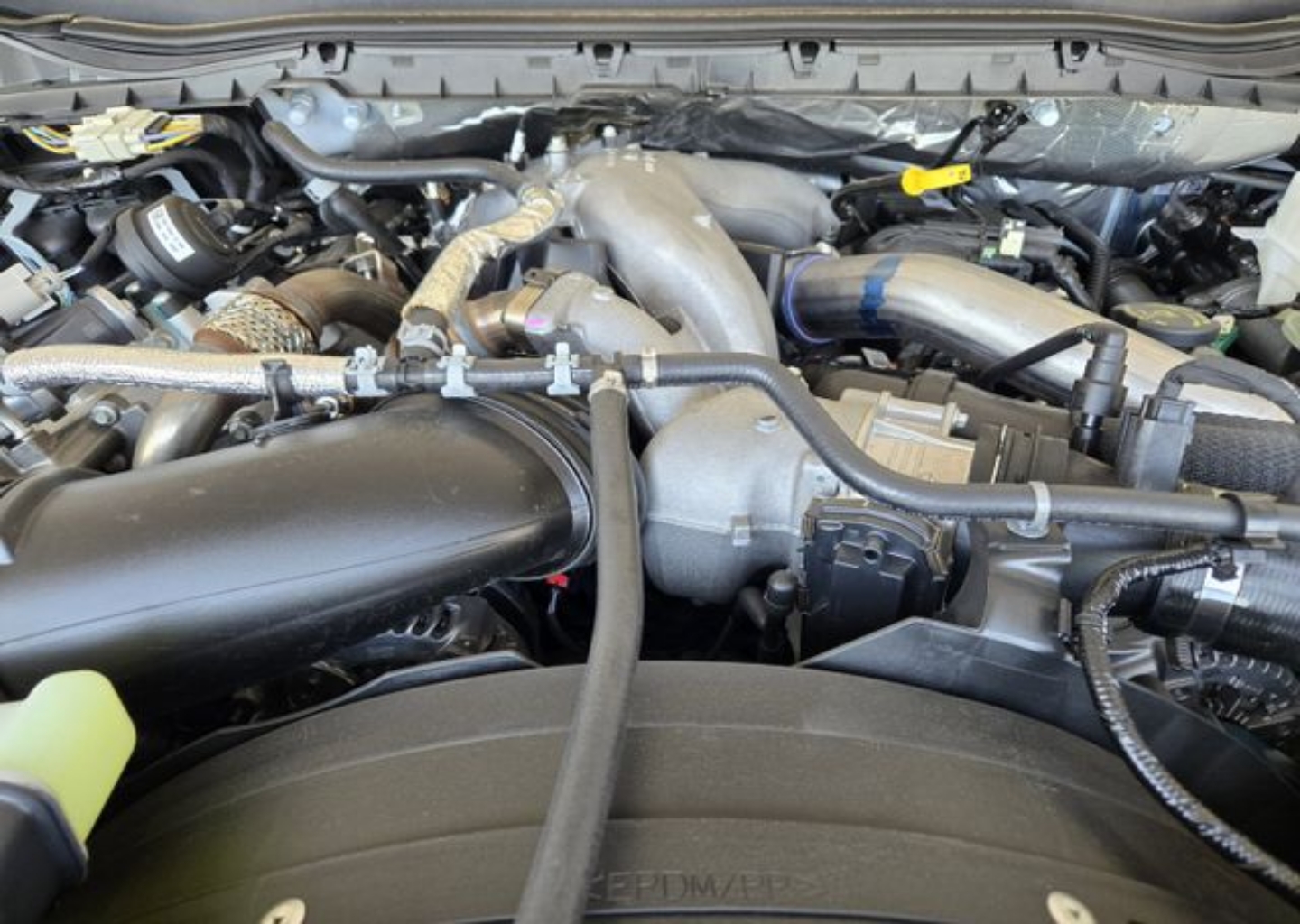 2025 Ford F-450 Super Duty Chassis Cab XL - Photo 23