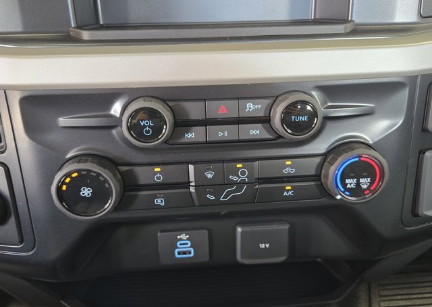 2026 Ford F-450 Super Duty Chassis Cab XL - Photo 14