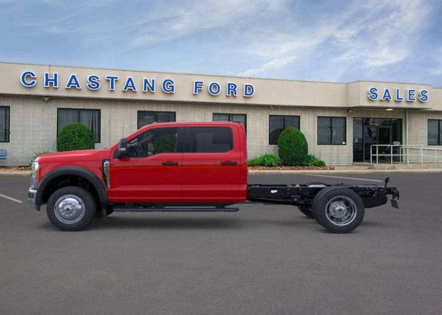 2025 Ford F-550 Super Duty Chassis Cab XL - Photo 6
