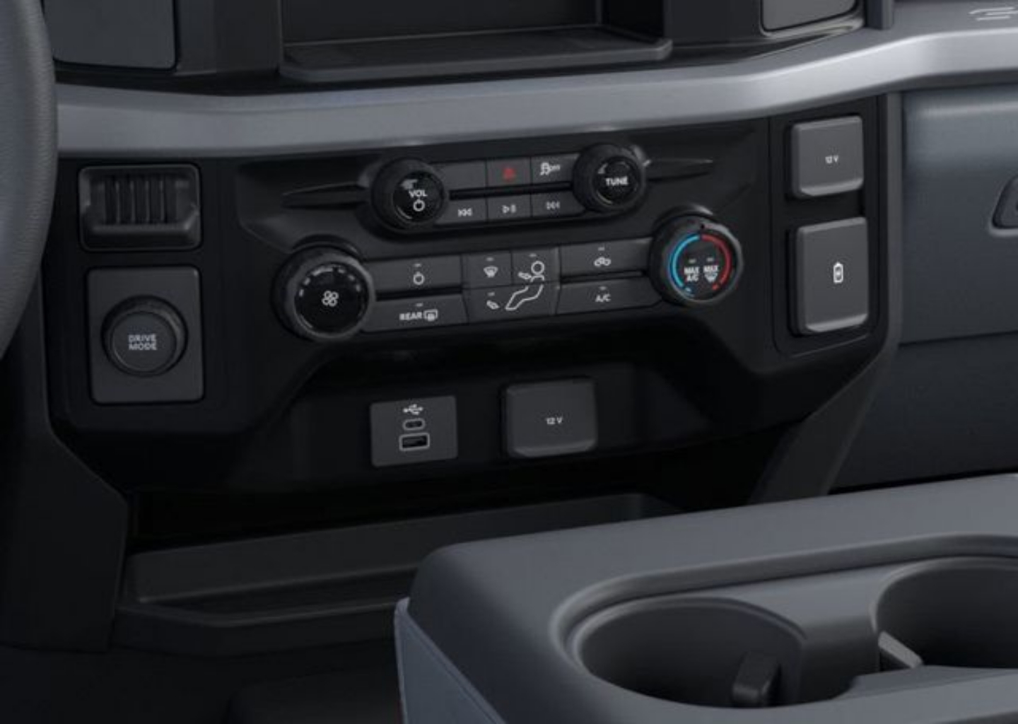 2025 Ford F-550 Super Duty Chassis Cab XL - Photo 18