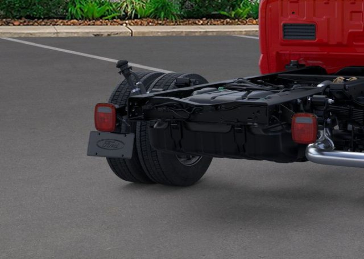 2025 Ford F-550 Super Duty Chassis Cab XL - Photo 24