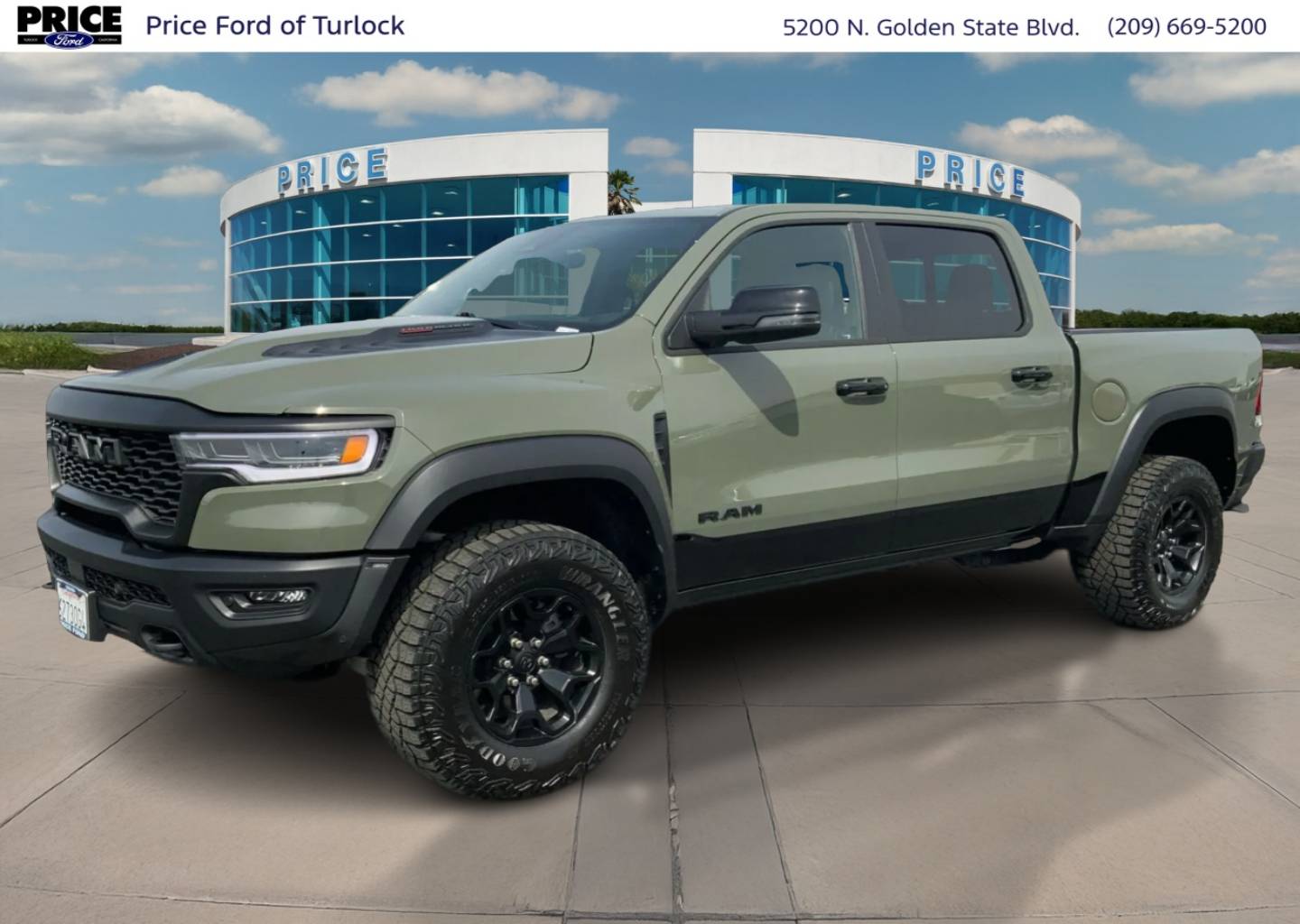 2026 RAM 1500 RHO 4x4 Crew Cab 5'7's photo