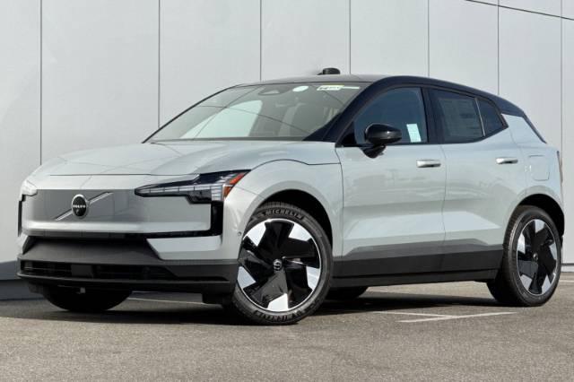 2026 Volvo EX30 Twin Motor Performance Ultra