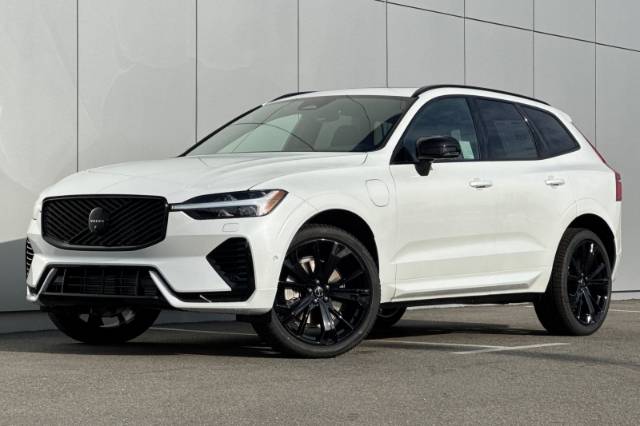 2026 Volvo XC60 Plug-In Hybrid T8 Ultra Black Edition