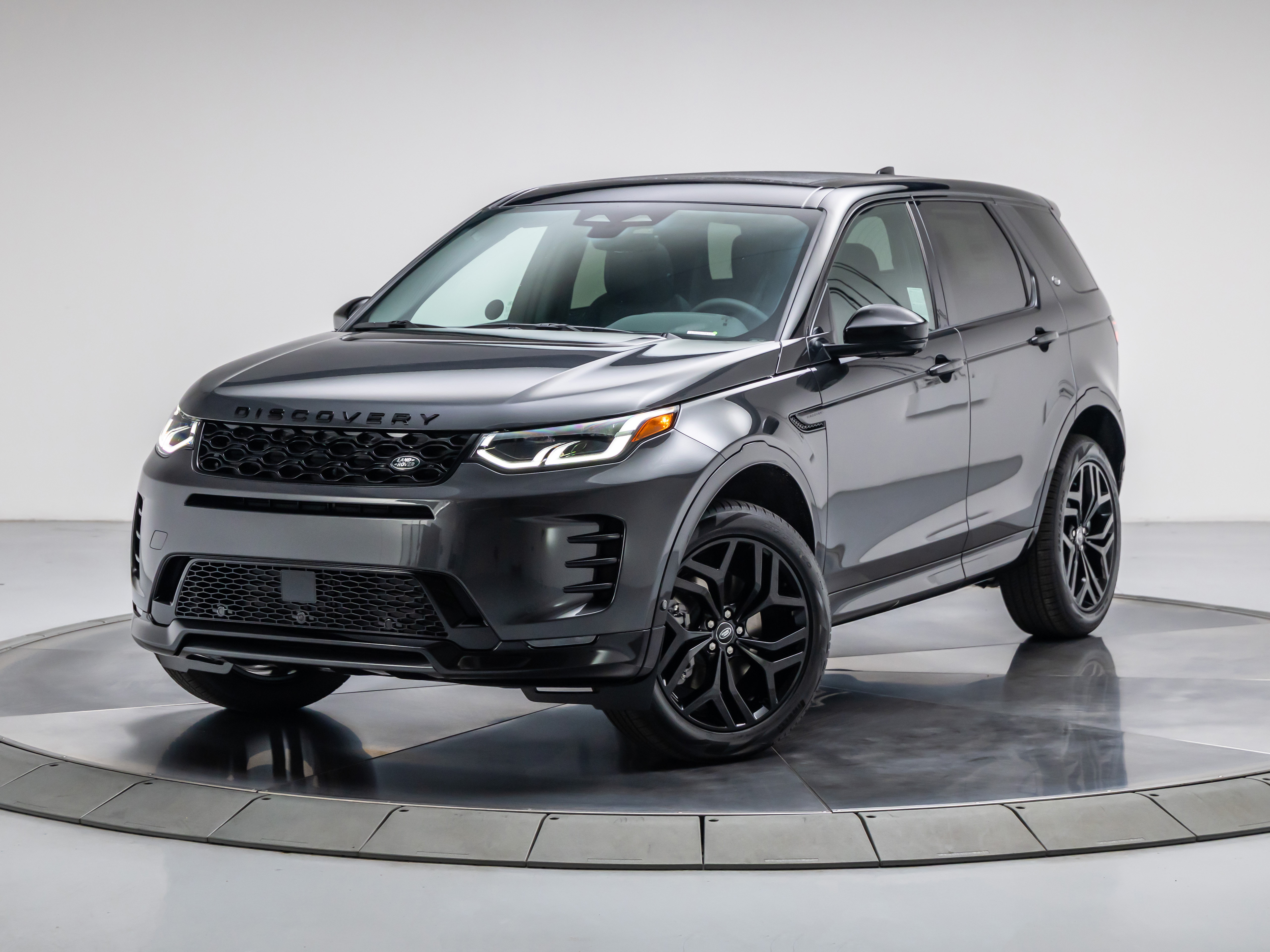 New 2026 Land Rover Discovery Sport Landmark