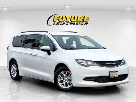 2021 Chrysler Voyager LXI