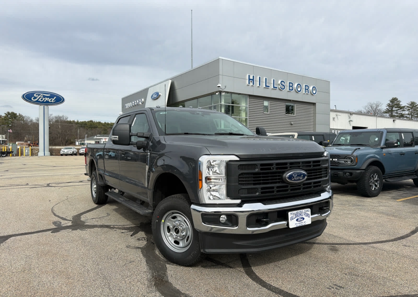 2026 Ford F-250 XL 4x4 Crew Cab 6-3/4' Box's photo