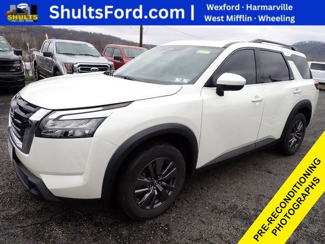 Used 2023 Nissan Pathfinder SV