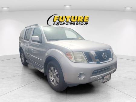 2012 Nissan Pathfinder Silver