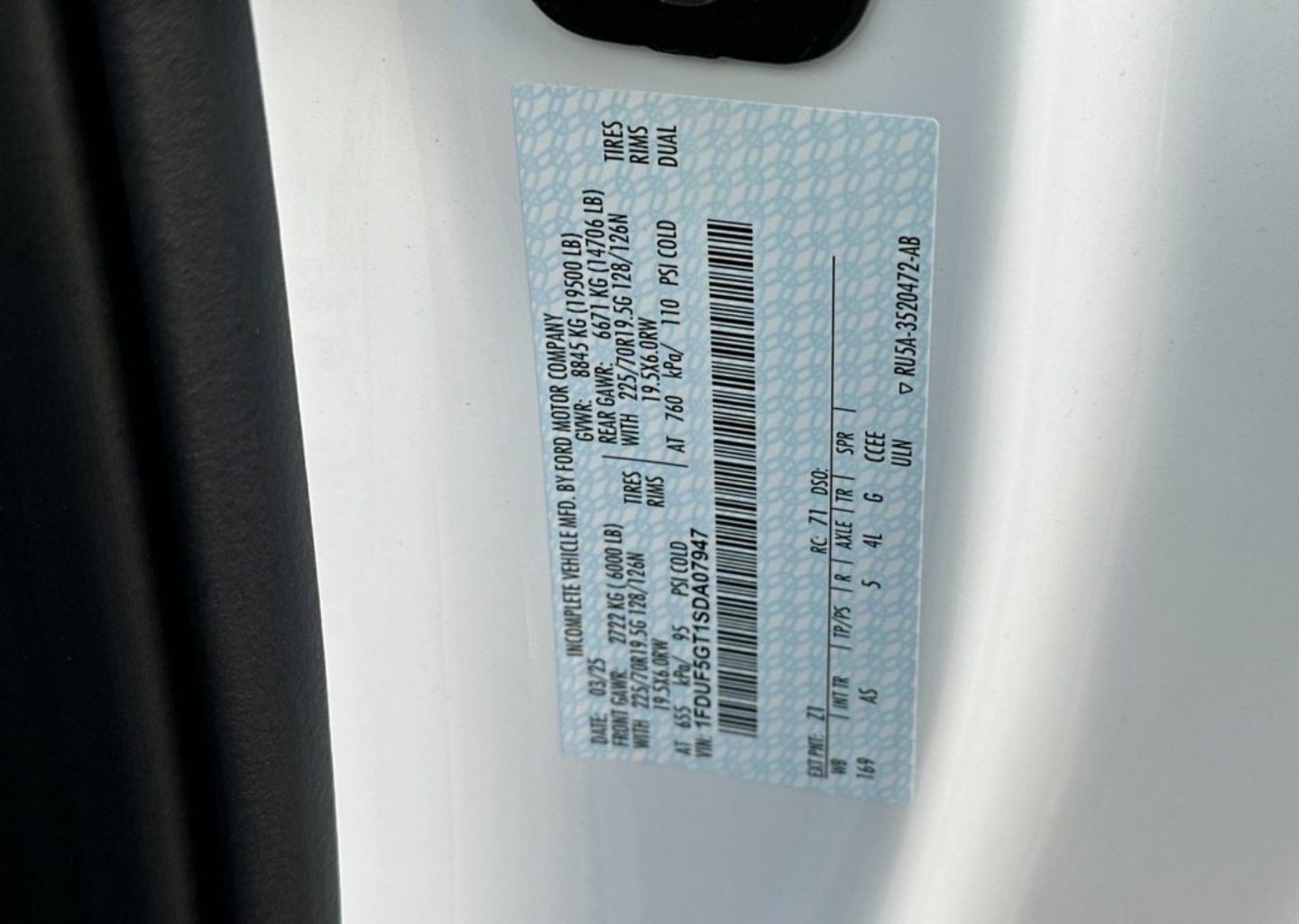 2025 Ford F-550 Super Duty Chassis Cab XL - Photo 25