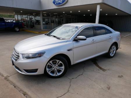 2016 Ford Taurus SEL