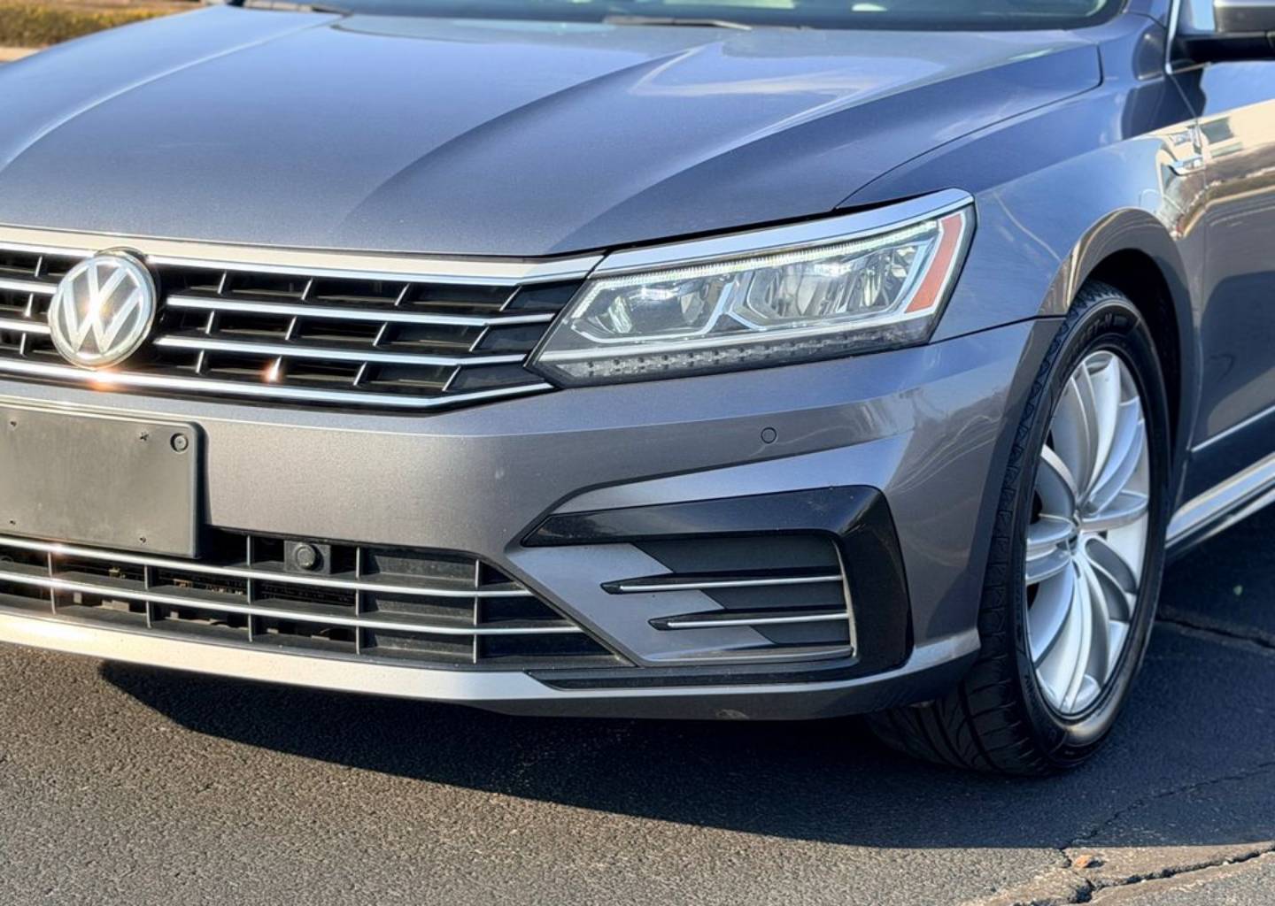 2019 Volkswagen Passat SE R-Line - Photo 15