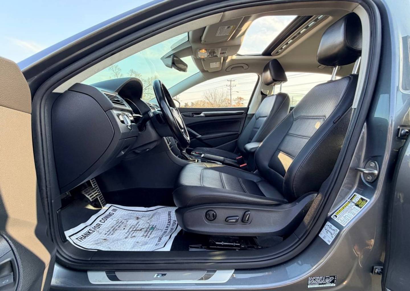 2019 Volkswagen Passat SE R-Line - Photo 16