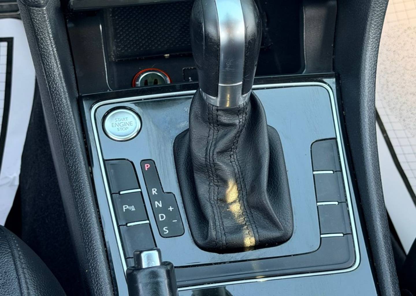 2019 Volkswagen Passat SE R-Line - Photo 30