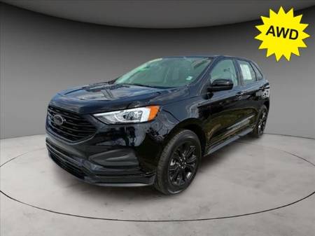 2024 Ford Edge SE Black APP Pkg