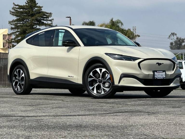 2025 Ford Mustang Mach-E Select