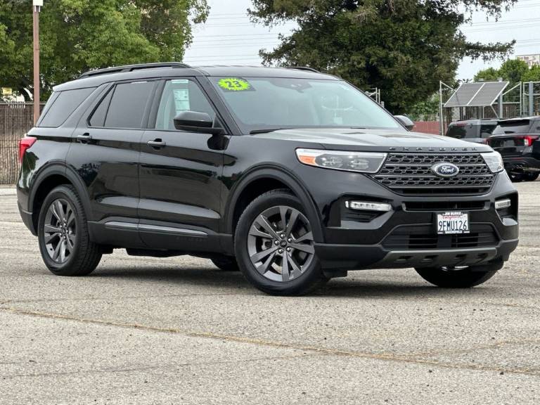 2023 Ford Explorer XLT