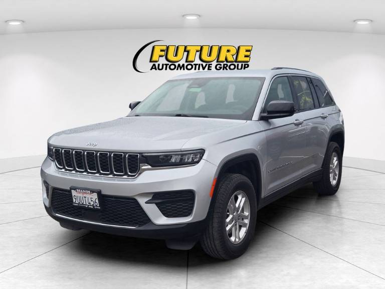 2023 Jeep Grand Cherokee Laredo