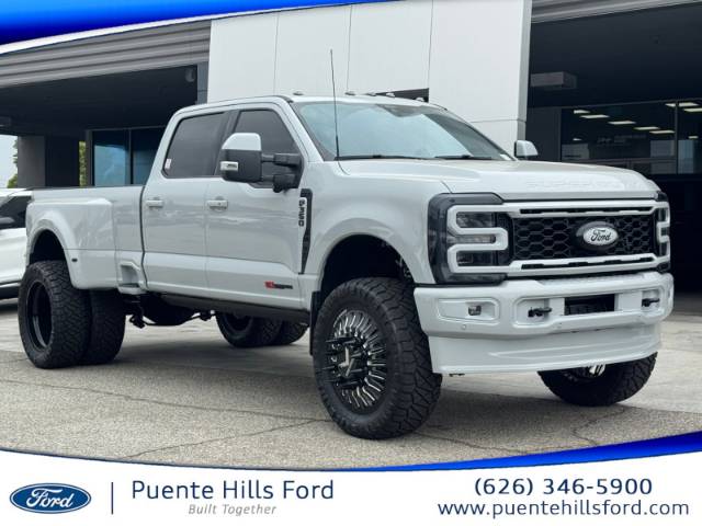 2026 Ford Super Duty F-350 DRW Platinum