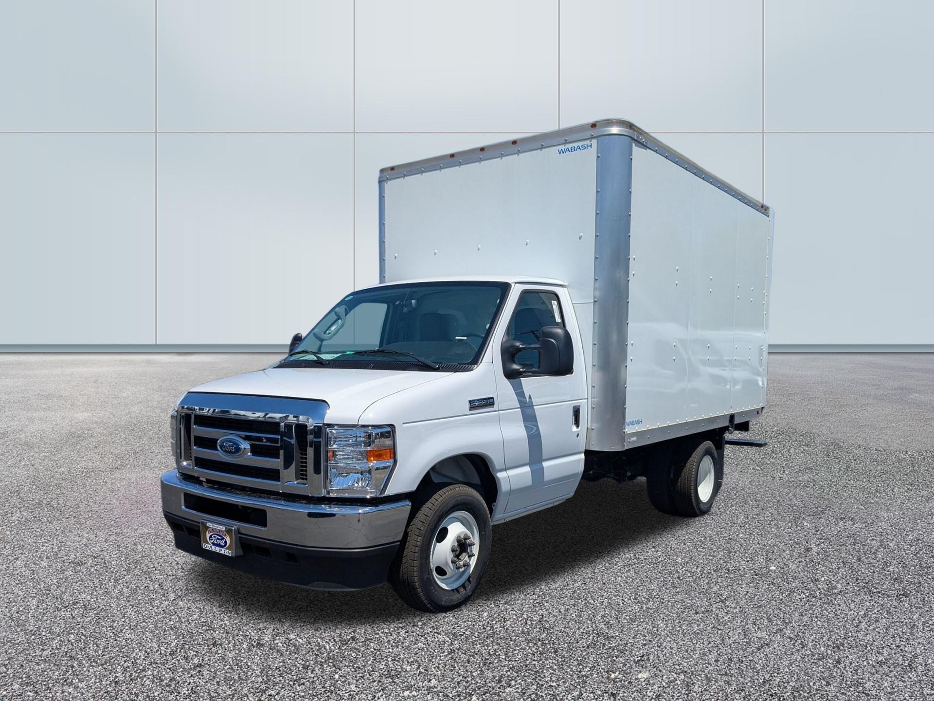 New 2025 Ford E-350 Cutaway