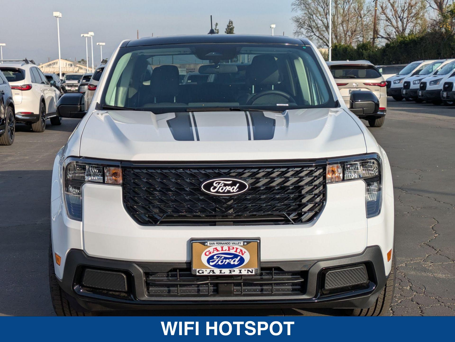 2025 Ford Maverick XLT - Photo 8