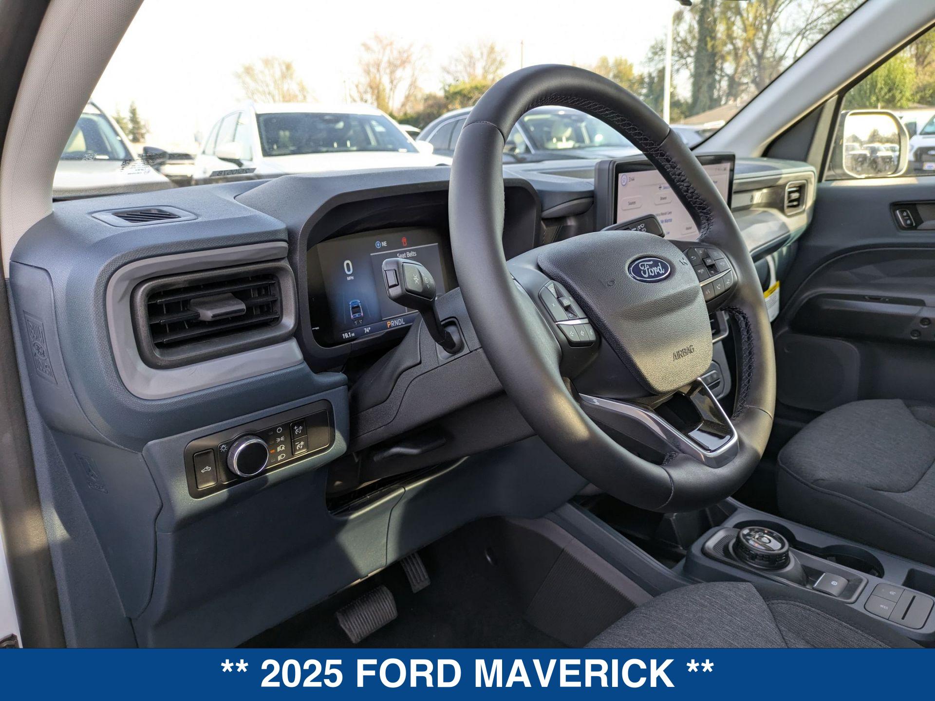 2025 Ford Maverick XLT - Photo 11