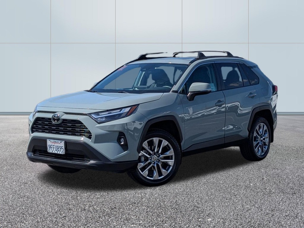 2023 Toyota RAV4 XLE Premium