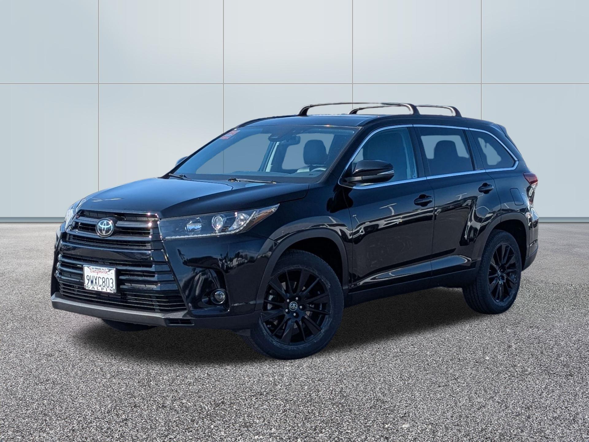 Used 2019 Toyota Highlander SE