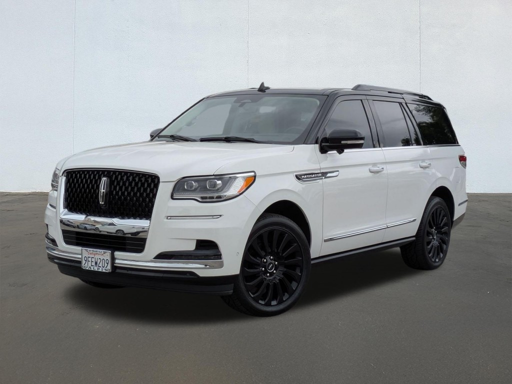 2022 Lincoln Navigator Black Label