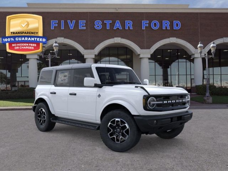 2026 Ford Bronco Outer Banks