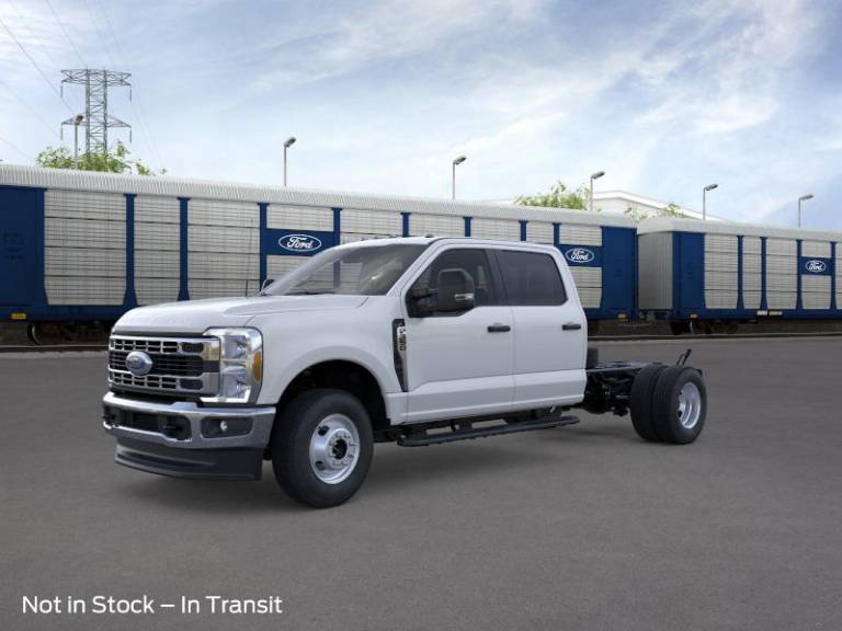 2026 Ford Super Duty F-350 DRW XL