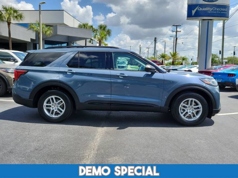 2026 Ford Explorer Active w/200A Pkg