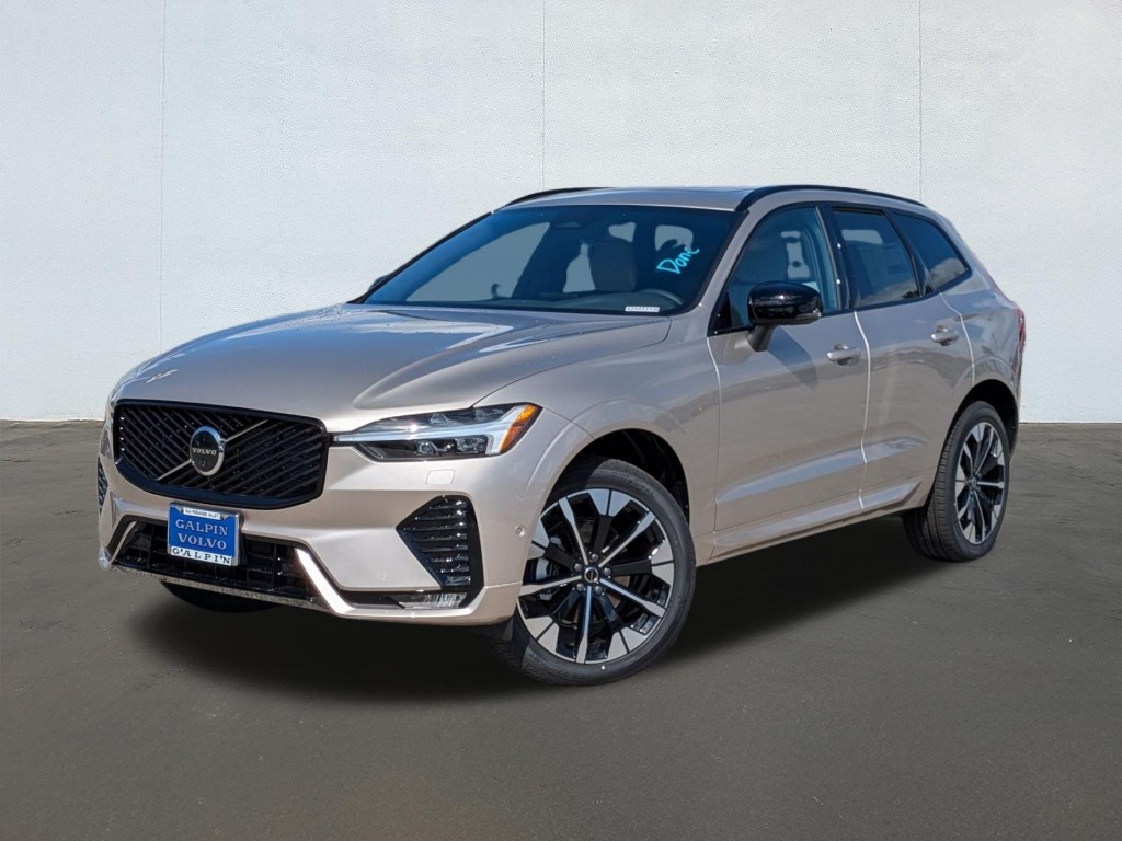 2026 Volvo XC60 B5 Plus Dark