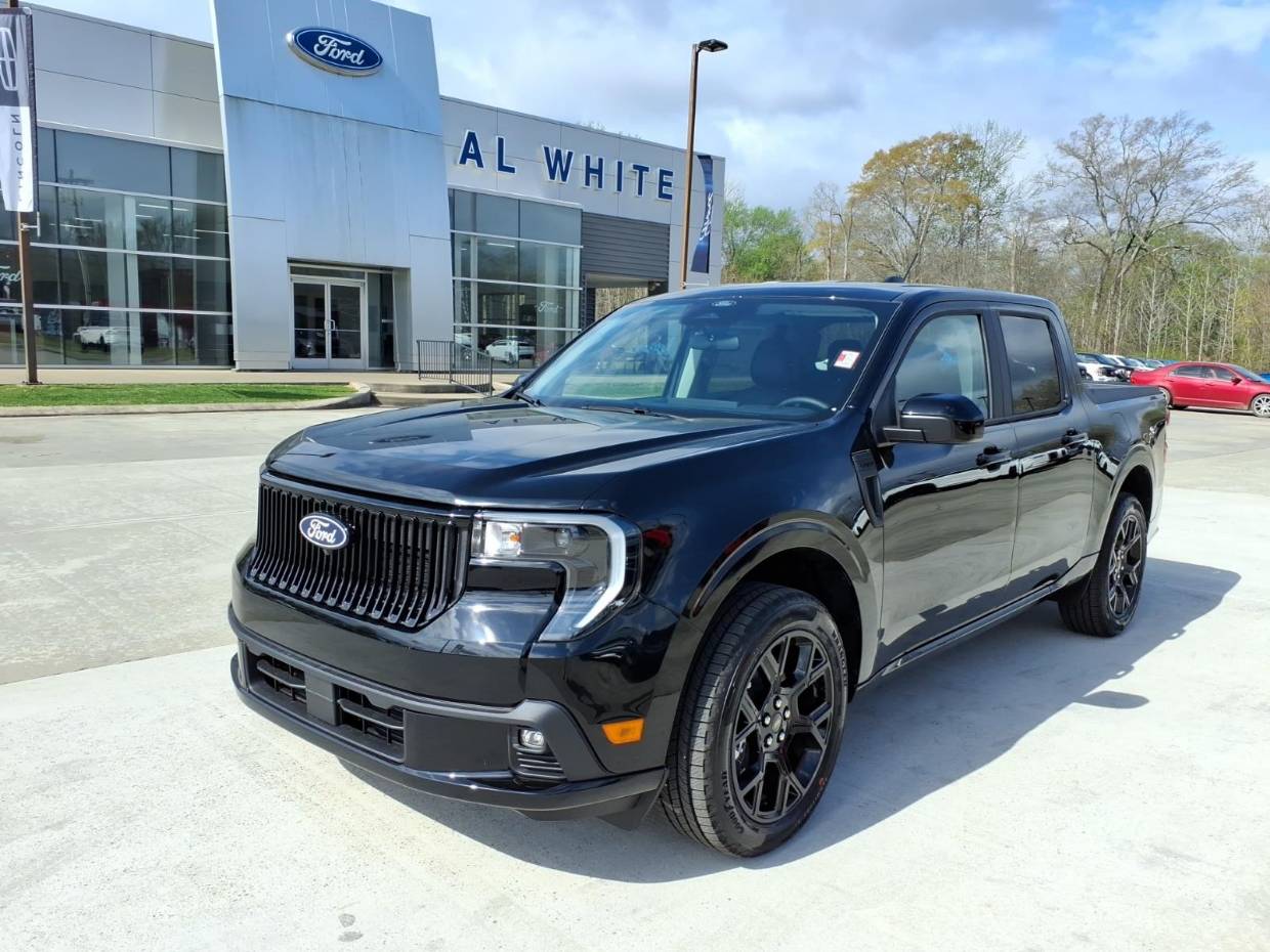 2026 Ford Maverick Lobo Standard