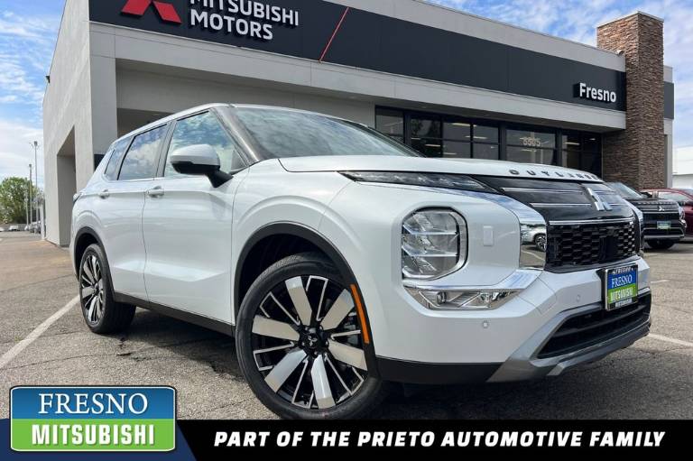 2026 Mitsubishi Outlander SE