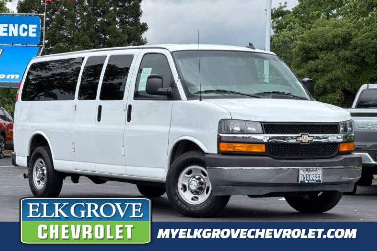 2017 Chevrolet Express 3500 LT