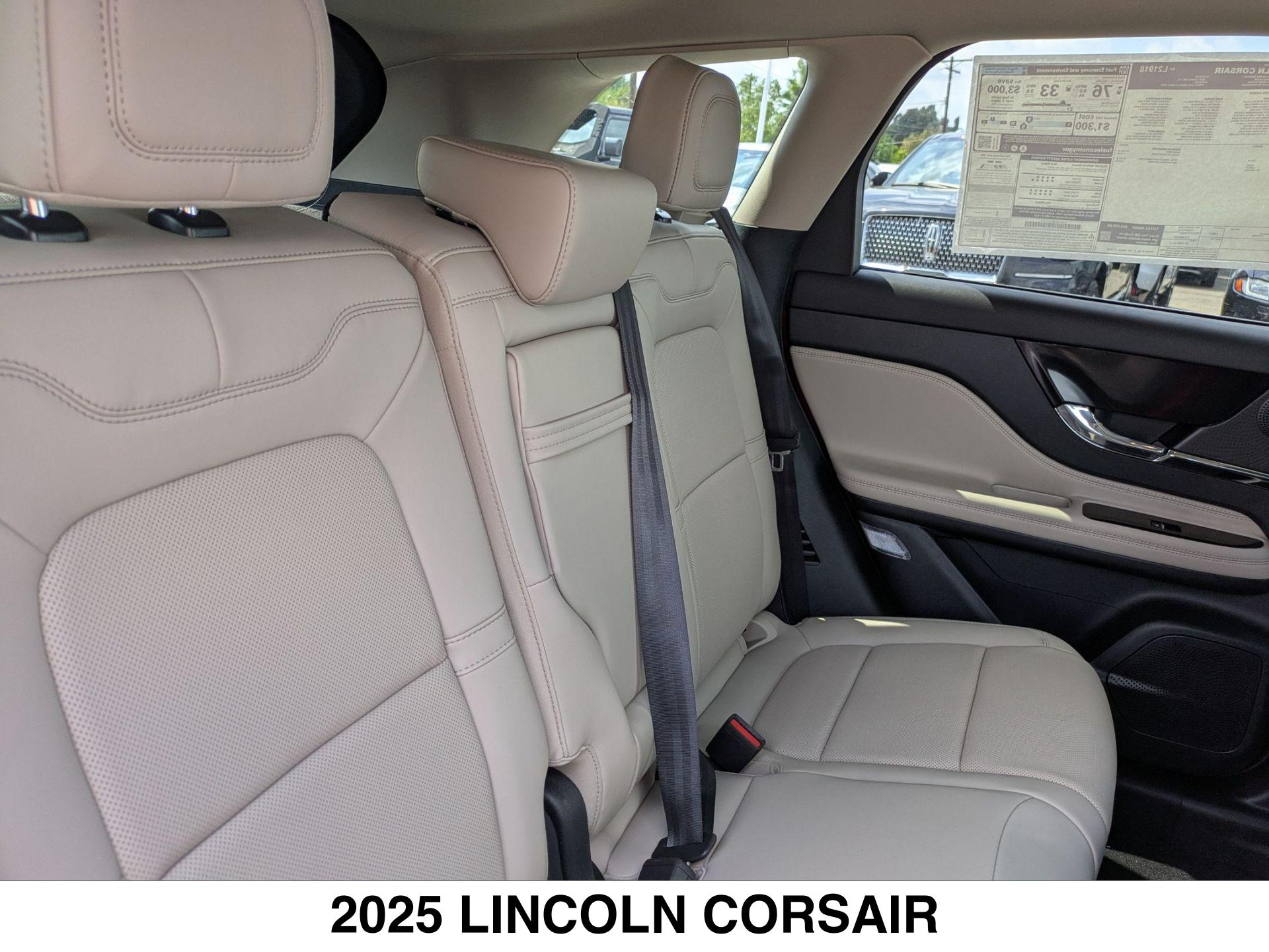 2025 Lincoln Corsair Grand Touring - Photo 13