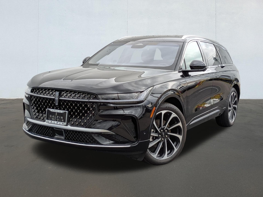 2024 Lincoln Nautilus Black Label