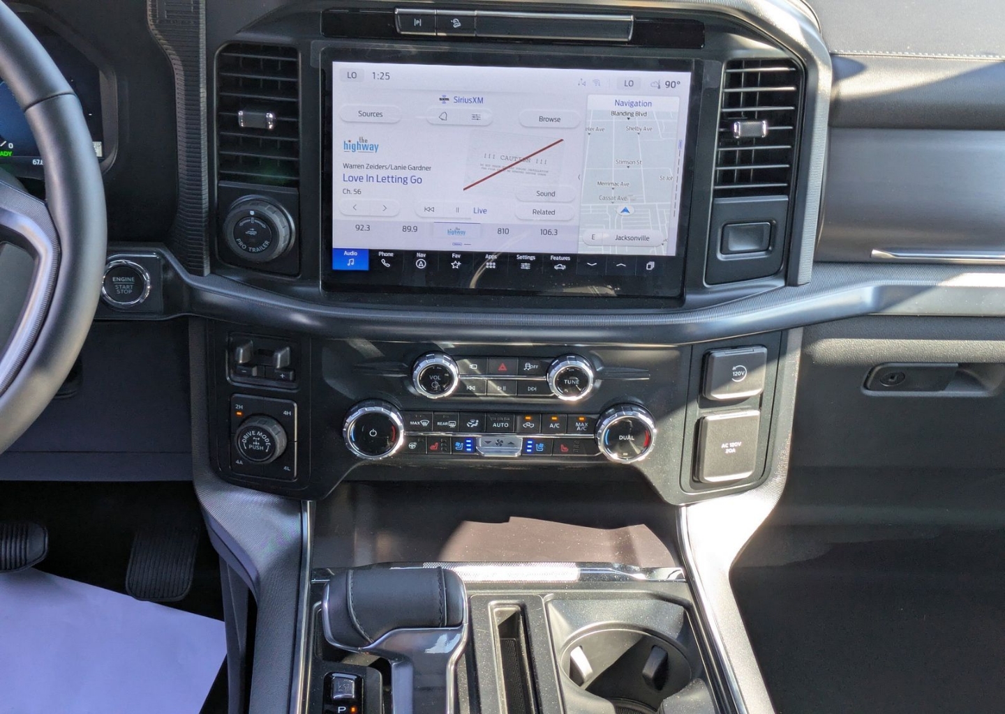 2025 Ford F-150 Platinum - Photo 19