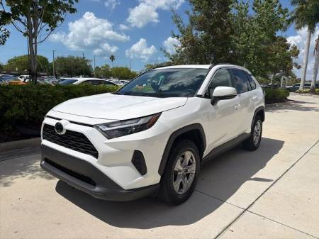 2022 Toyota RAV4 XLE