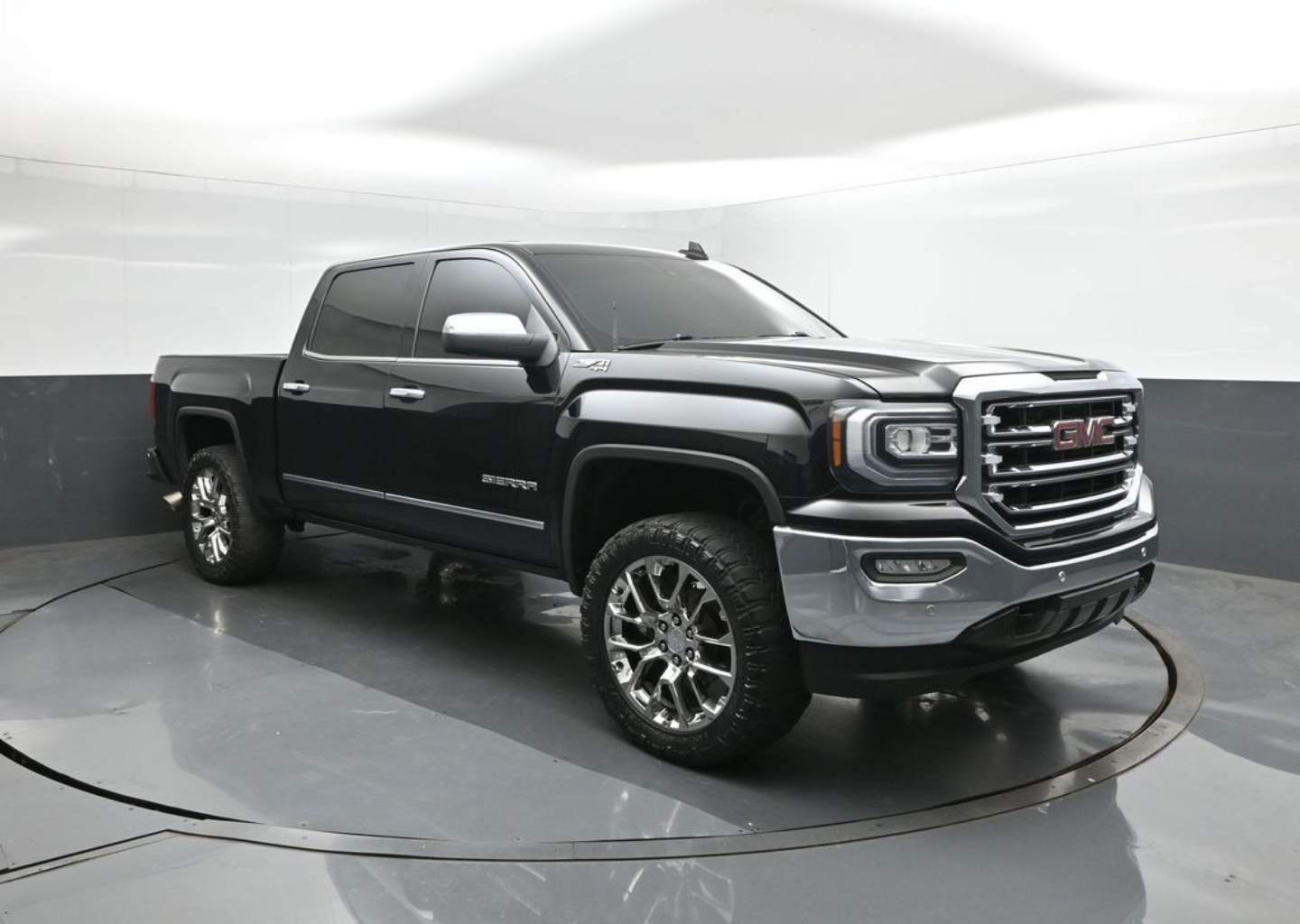 2017 GMC Sierra 1500 SLT - Photo 17