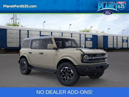 2026 Ford Bronco Outer Banks